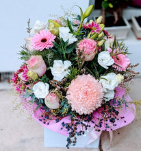 Load image into Gallery viewer, Aimee - Pastel Pink &amp; White Box All Round Arrangement
