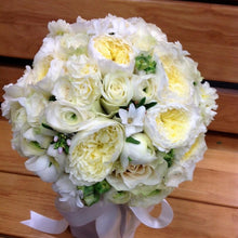 Load image into Gallery viewer, No Fuss Bridal Bouquet (Contact Us) - Ollie's Blooms & Plants