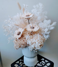 Load image into Gallery viewer, Dannii - Elegant Neutral &amp; White Everlasting Dried Flowers Arrangement
