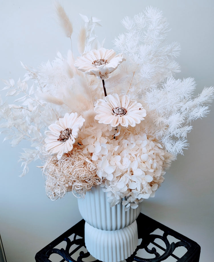 Dannii - Elegant Neutral & White Everlasting Dried Flowers Arrangement