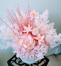 Load image into Gallery viewer, Diana - Everlasting Pretty Pink Dried Arrangement
