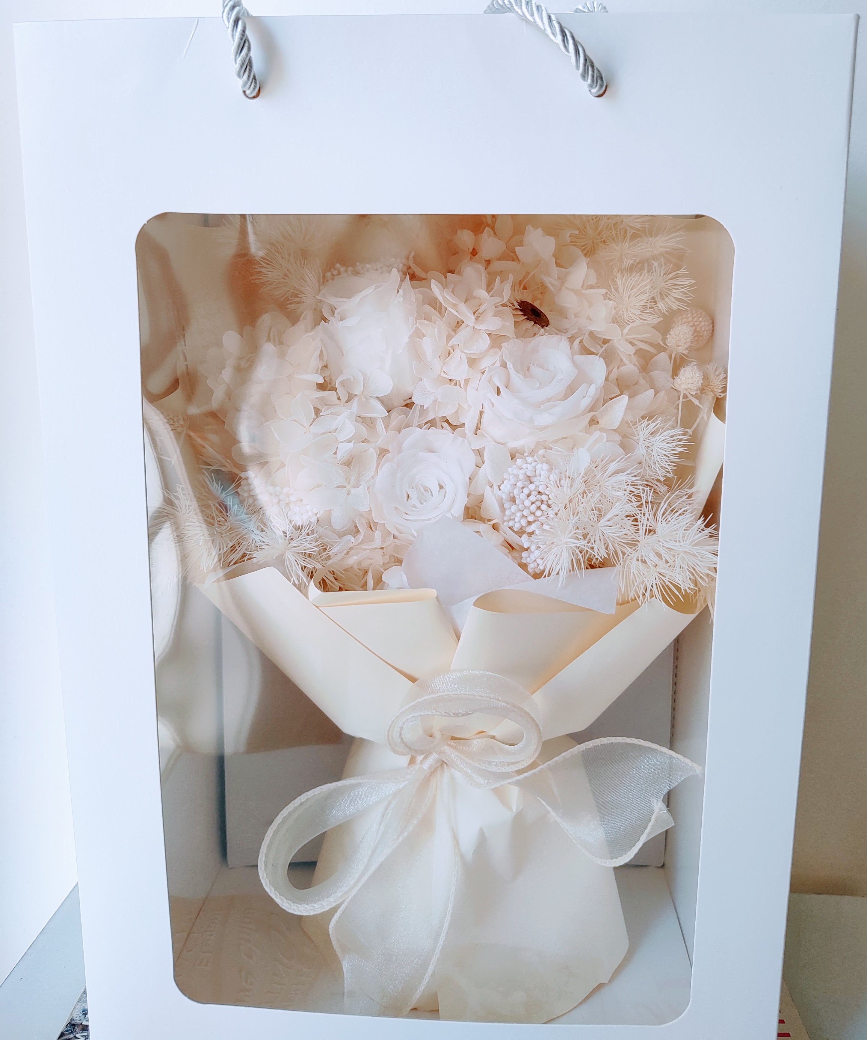 Vivian - Everlasting Dried Arrangement with White Roses & Hydrangea in Box Bag