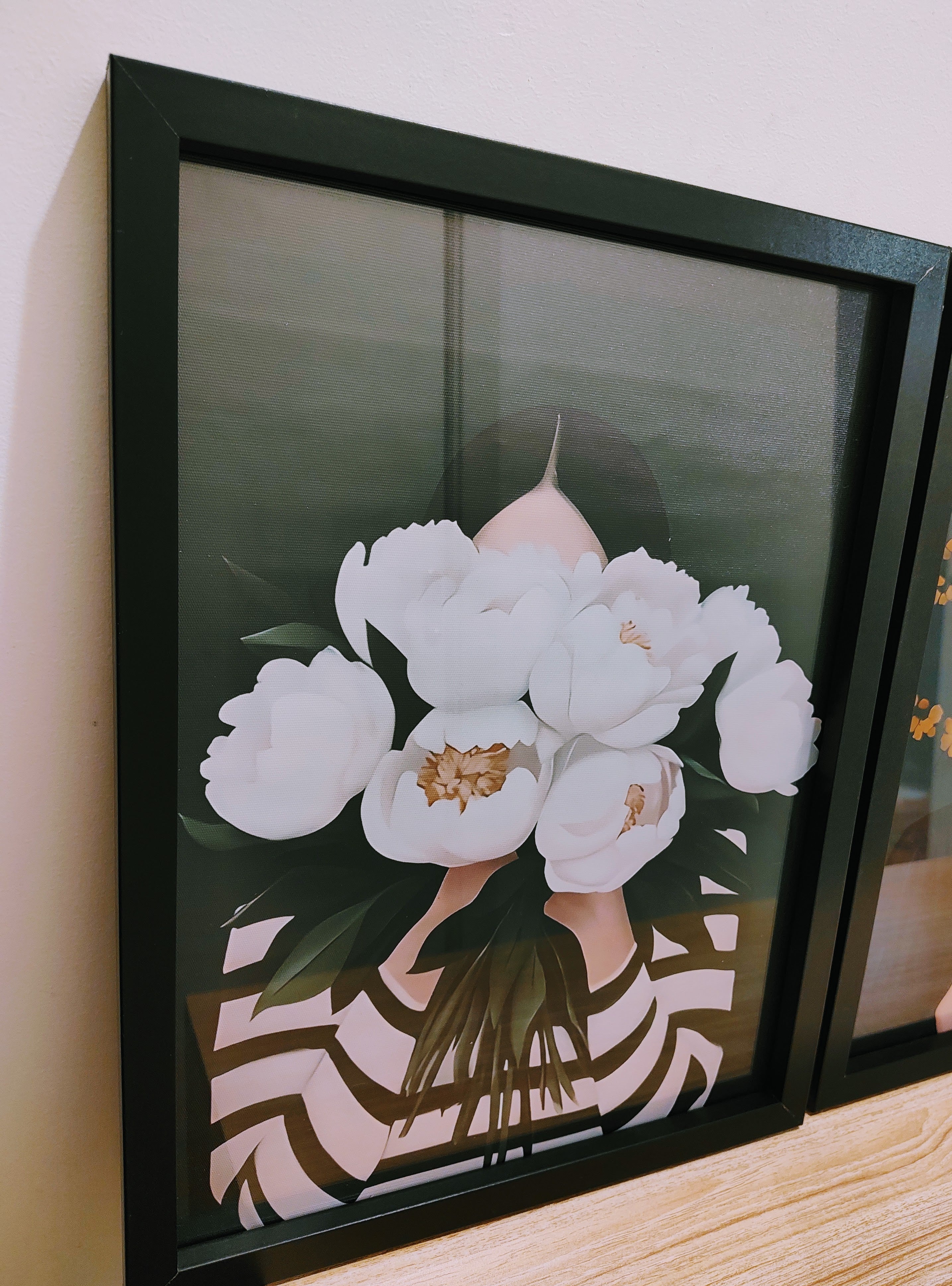 Stunning Set of 3 Wall Art Prints in Black Wood Glass Frames A3 Size