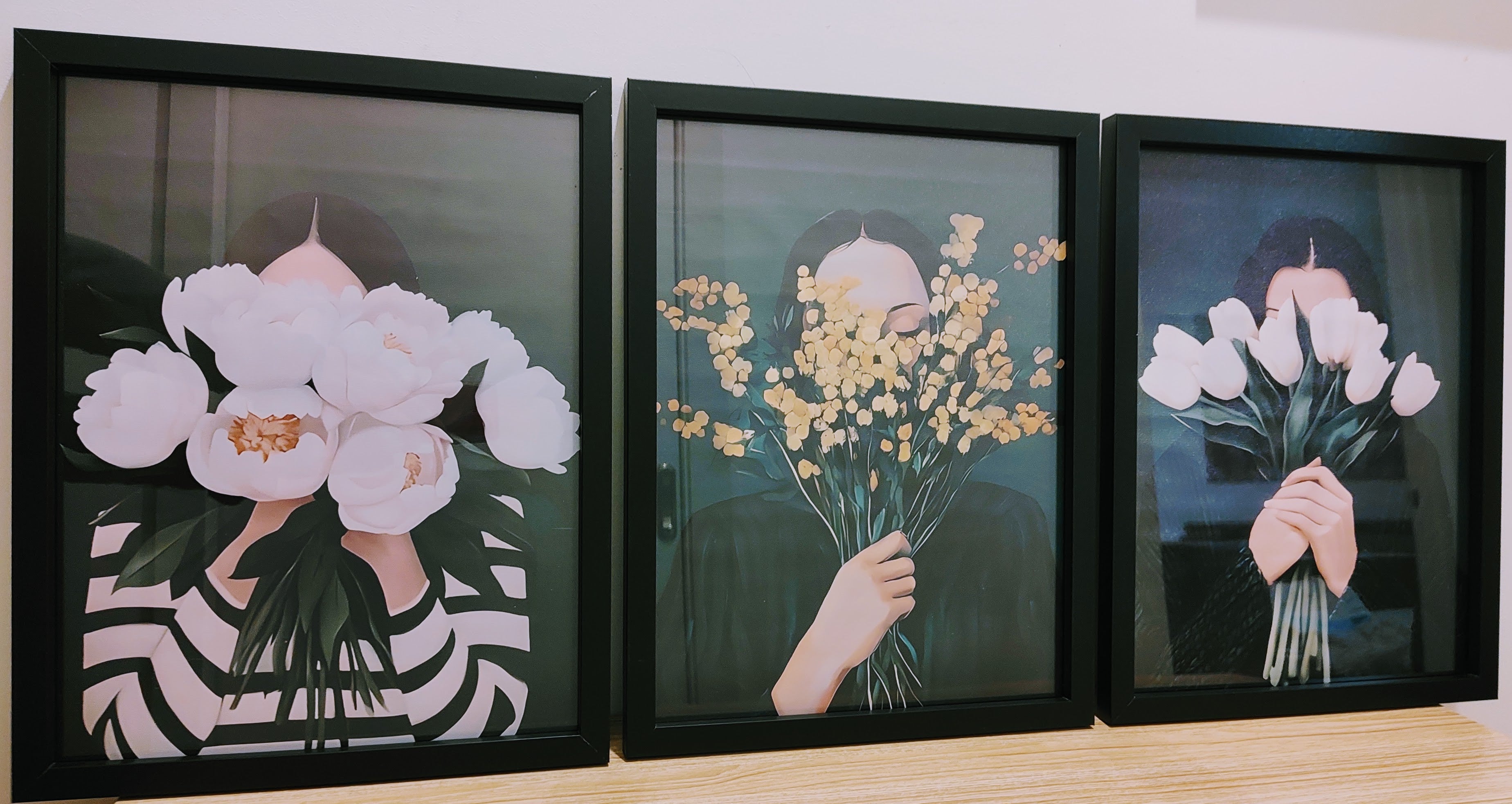 Stunning Set of 3 Wall Art Prints in Black Wood Glass Frames A3 Size