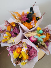 Load image into Gallery viewer, Everlasting Valentine - Mix Colourful Dried Native Posy (Small Bouquet)
