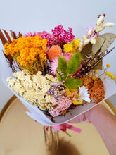 Load image into Gallery viewer, Everlasting Valentine - Mix Colourful Dried Native Posy (Small Bouquet)
