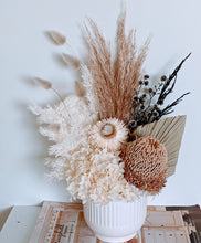 Load image into Gallery viewer, Winnie - Small Everlasting Rustic White &amp; Neutral Dried Arrangement
