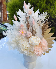 Load image into Gallery viewer, Olinda - Classic Modern Everlasting Dried Arrangement in a Modern Vase
