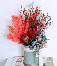Load image into Gallery viewer, Bohemia - Everlasting Dried Arrangement in Small Marmoset Found Green Leaf Infinity Vase
