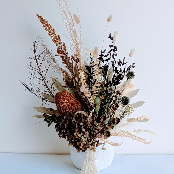 Jessica - Everlasting Charcoal & White Dried Arrangement - Ollie's Blooms & Plants