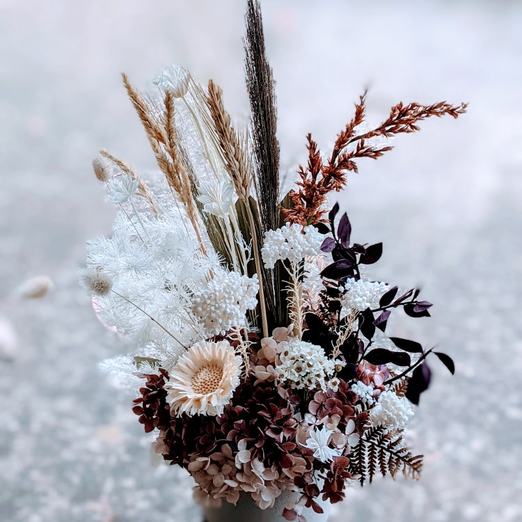 Lindsay - Everlasting Nude White Dried Arrangement