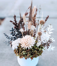 Load image into Gallery viewer, Harry - Everlasting White Green &amp; Natural Dried Arrangement
