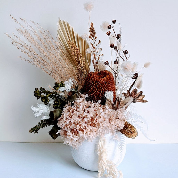 Courtney - Everlasting Mocha & White Dried Arrangement - Ollie's Blooms & Plants