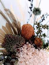 Load image into Gallery viewer, William - Everlasting Native Dried Arrangement
