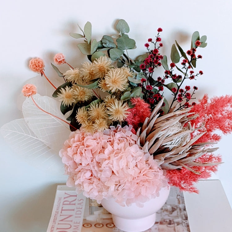 Nikita - Modern Blush Pink Neutral Everlasting Dried Arrangement in Pink Vase