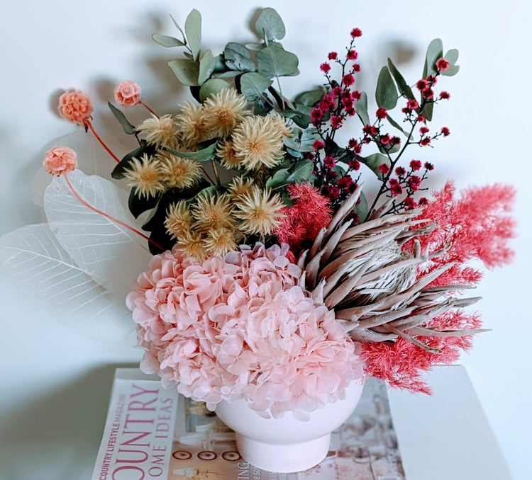 Nikita - Modern Blush Pink Neutral Everlasting Dried Arrangement in Pink Vase