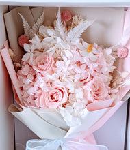 Load image into Gallery viewer, Beverley - Everlasting Dried Arrangement with Pink Roses &amp; Hydrangea in Box Bag
