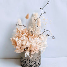Load image into Gallery viewer, Dannii - Petite Everlasting Dusty Natural Dried Arrangement
