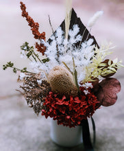 Load image into Gallery viewer, Vanessa - Everlasting Sandy White Rustic Natural Dried Arrangement
