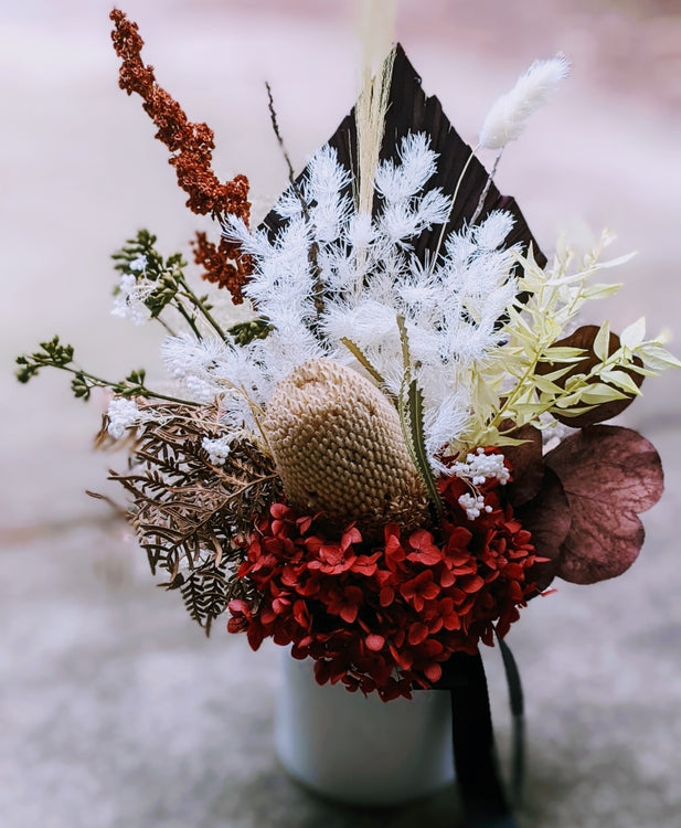 Vanessa - Everlasting Sandy White Rustic Natural Dried Arrangement