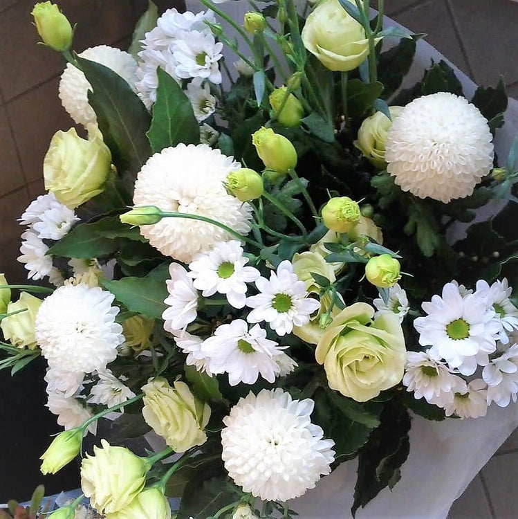Florist Choice - White & Green Classic Bouquet - Ollie's Blooms & Plants